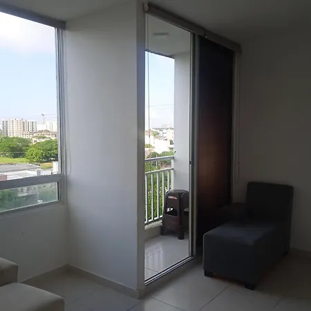 Casa Familiar 709 *